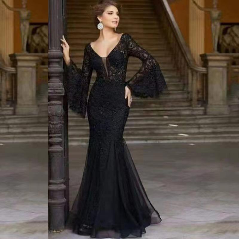 2025 Black Lace Slimming Fishtail Evening Gown