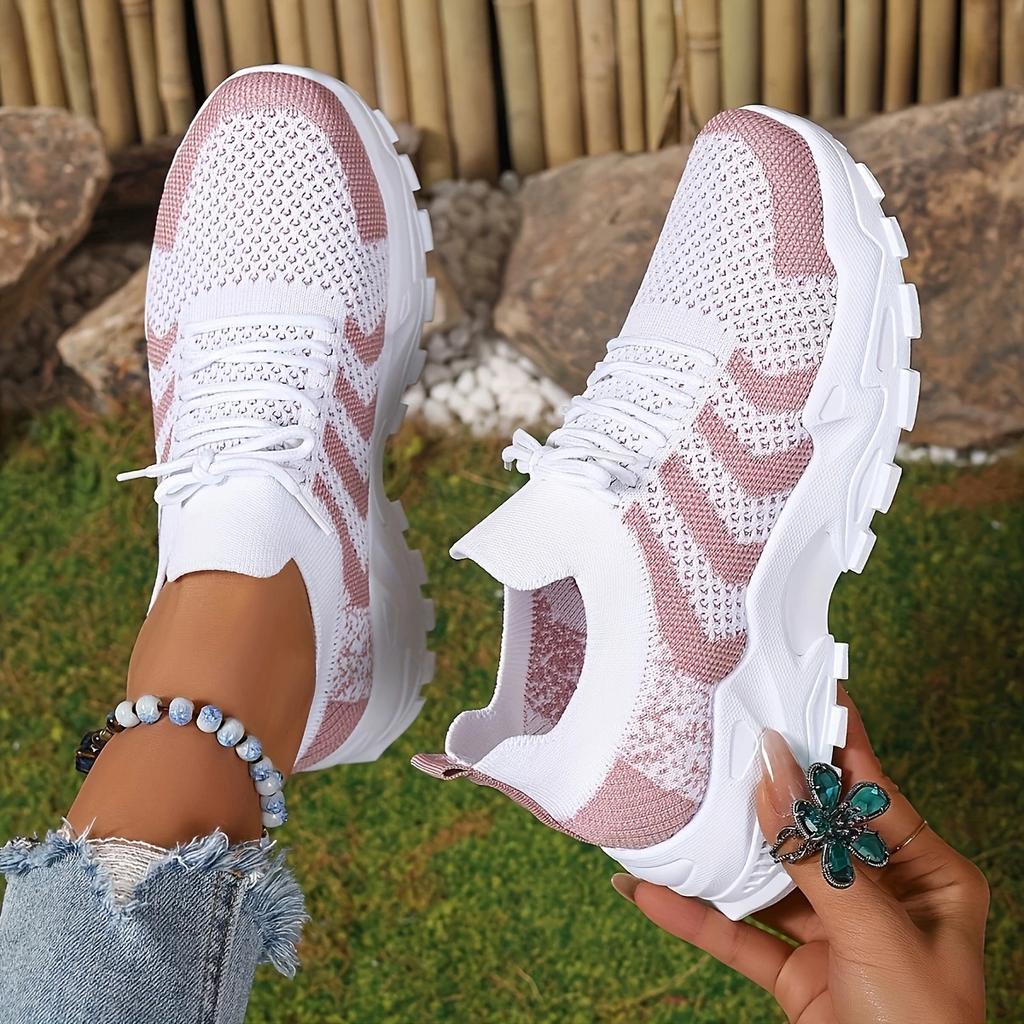 Spring/Summer Women's Fly Weaving Mesh Sports Shoes Thick Soled Lightweight Casual Shoes Running Shoes Student Shoes