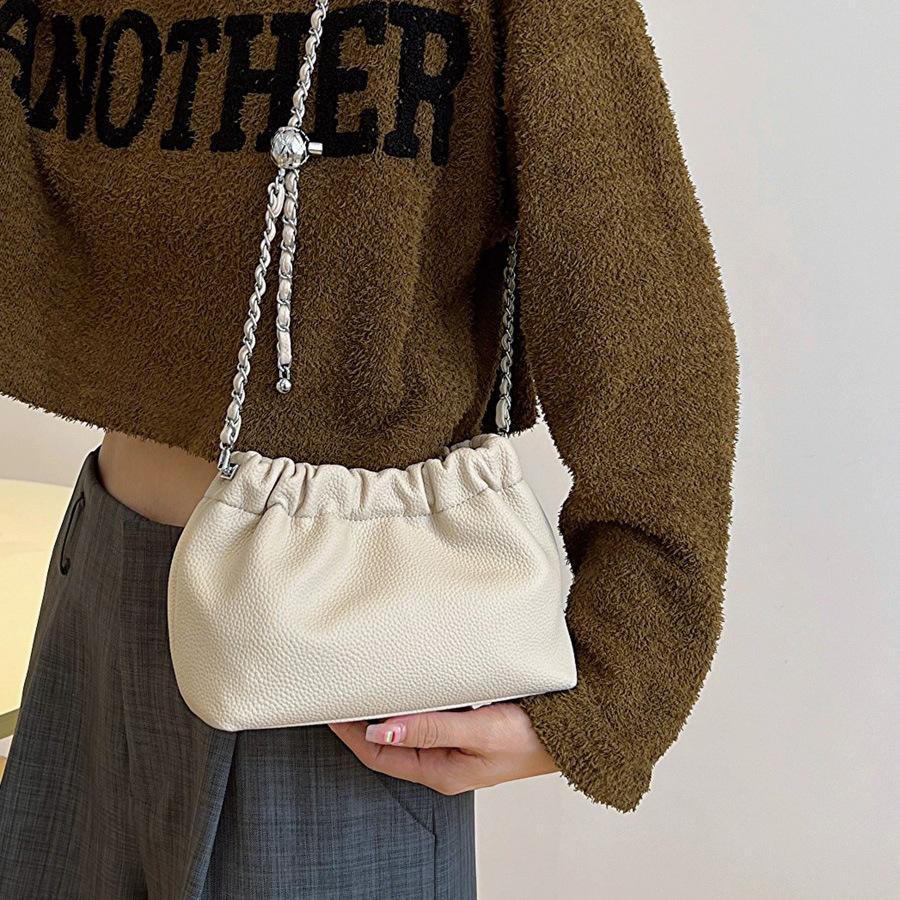 Leather Women's Crossbody Small Bag, Women's Autumn and Winter Pleated Cloud Bag, High-end Chain Single-shoulder Bag