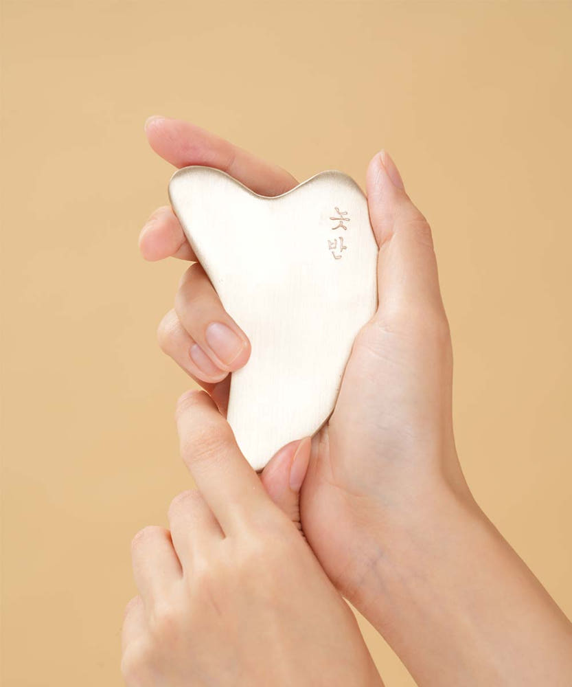 NOTBAN Korean Bangjja Yugi Heart Guasha Facial Lifting Tool 1P
