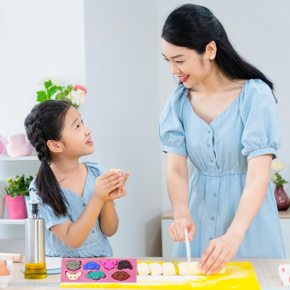 Chocolate Molds Cartoon Dog Candy Molds Cake Mold Silicone Baking Mold Fondant Mold for Home