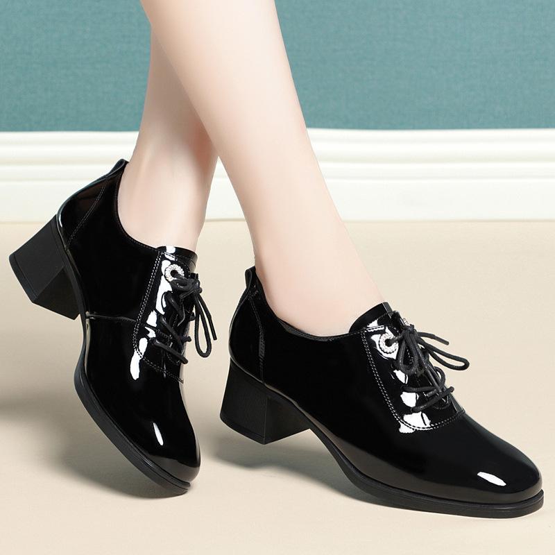 Women's Patent Leather Round Toe Chunky Heel Leather Shoes, Stylish and Beautiful, High Heel, Comfortable and Lightweight Lace-up Shoes
