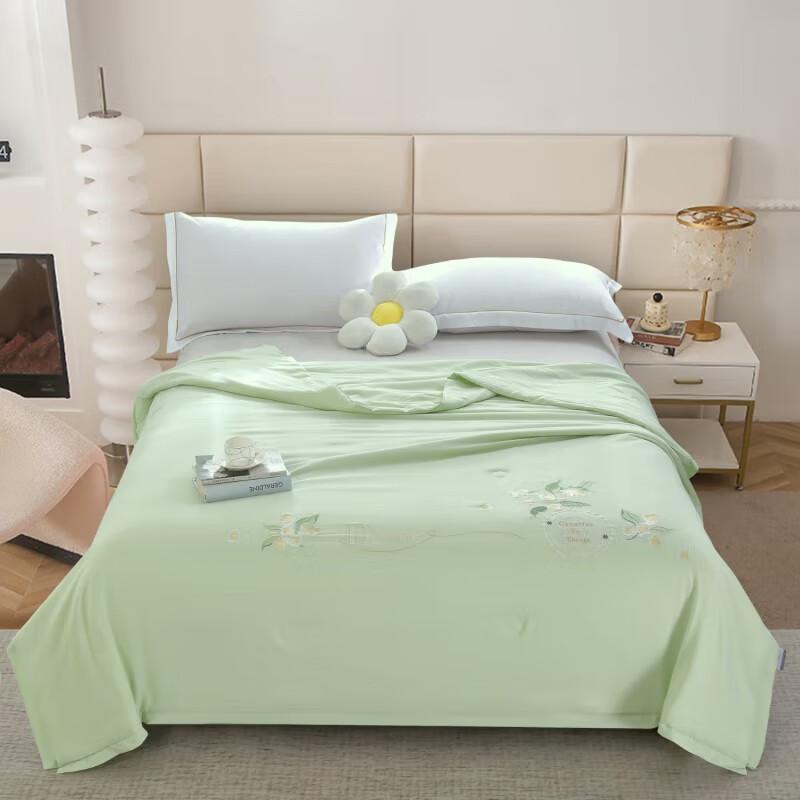 Grace Camellia Zero-Pressure Summer Cool Quilt