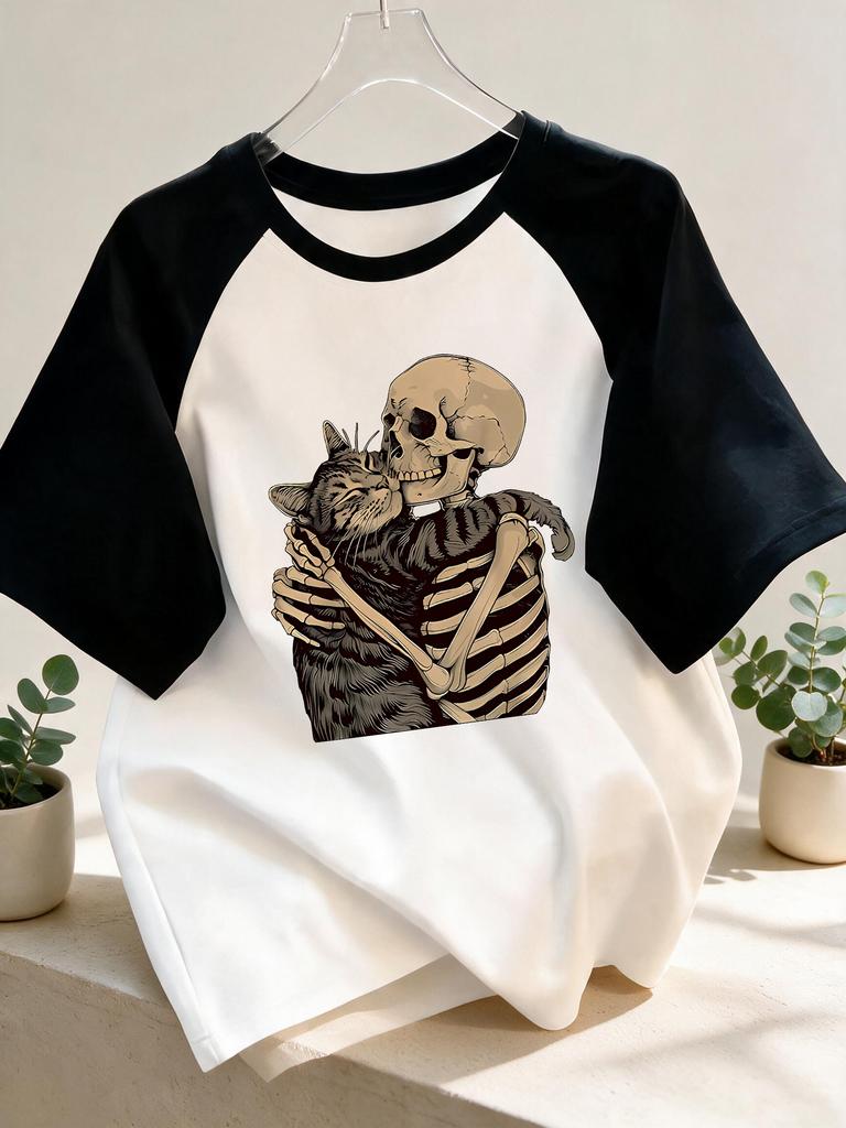 Halloween Skull and Cat Print Raglan Sleeve T Shirt Comfortable Women's Crew Neck Short Sleeve T-shirt Gothic Vintage Y2k Tops