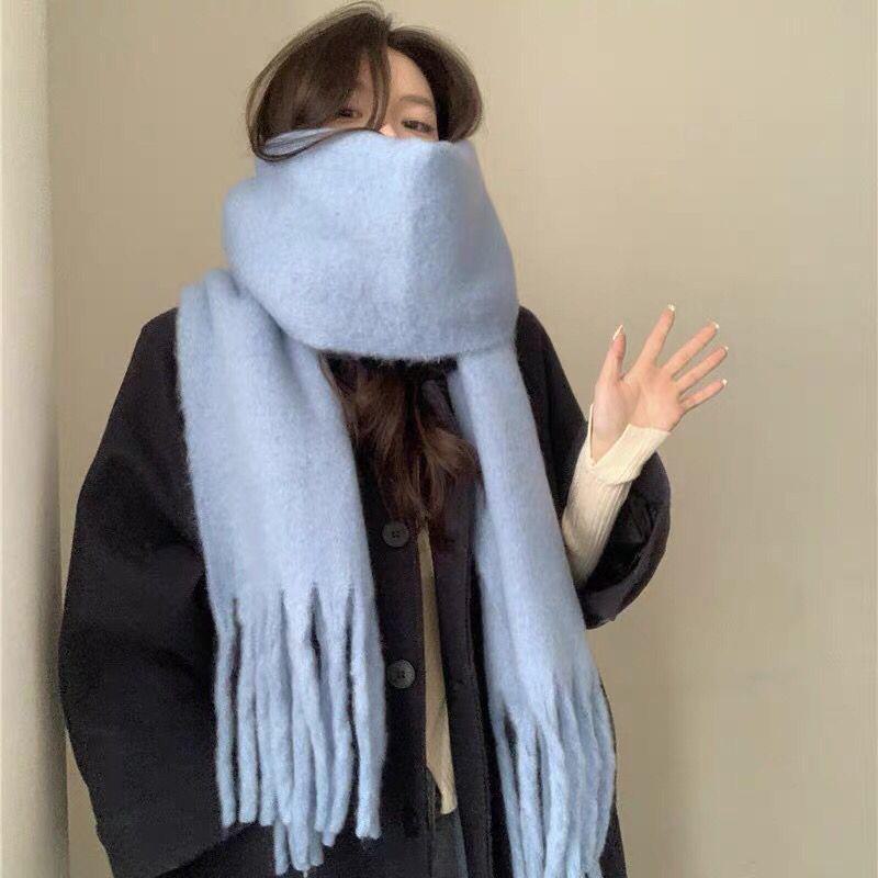 

Европейский и американский мохеровый однотонный шарф: Толстая, теплая шаль для женщин и мужчин — идеально подходит для осени и зимы небесно-голубой