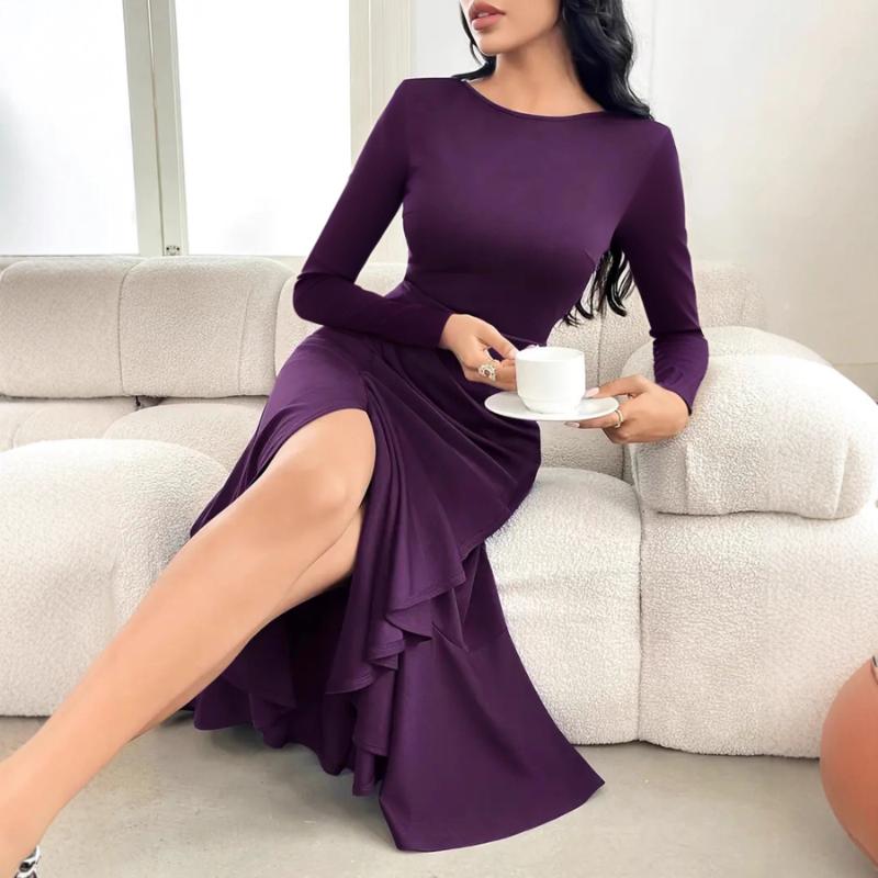 Fashionable and Elegant Solid Color Long Sleeve Round Neck Women's Dress In Autumn and Winter