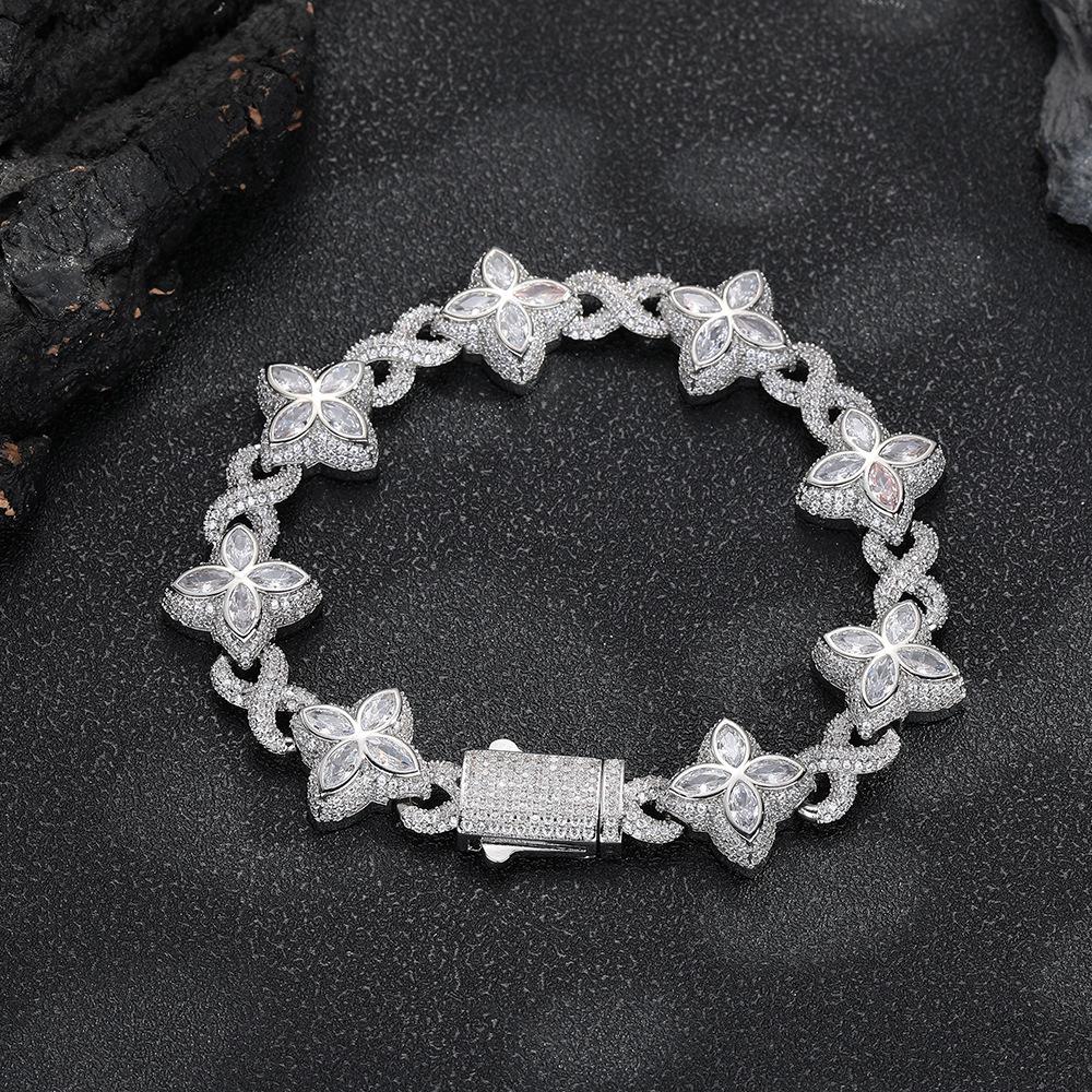

Hip Hop Rap Infinite Four Leaf Clover Bracelet 1A Zircon Colored Hand Jewelry Necklace Four Leaf Clover Bracelet bracelet 7inch (length about 18cm)