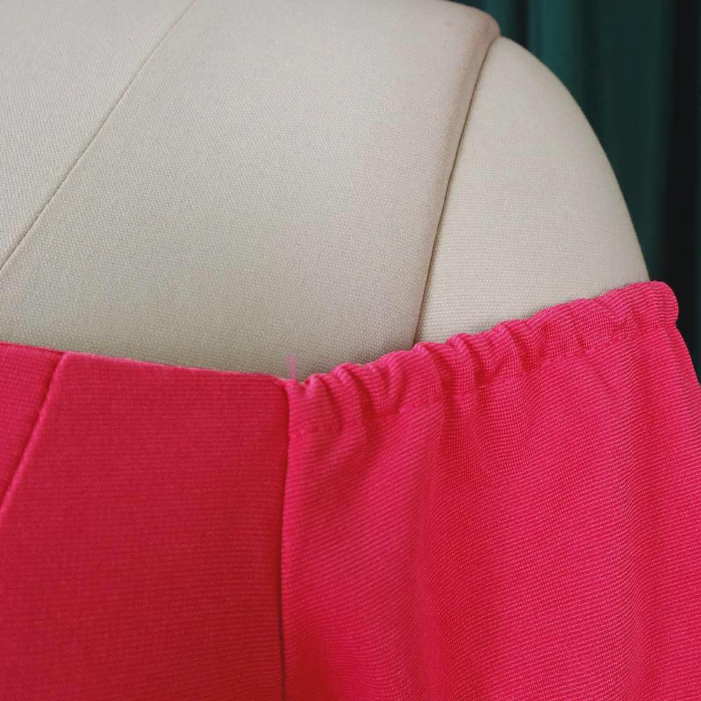 D3090 Stor Storlek Dam 2022 Vår/Sommar Trumpetärm Kroppsnära Klänning