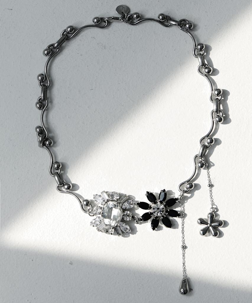 Moiremoa Flora Chain Necklace