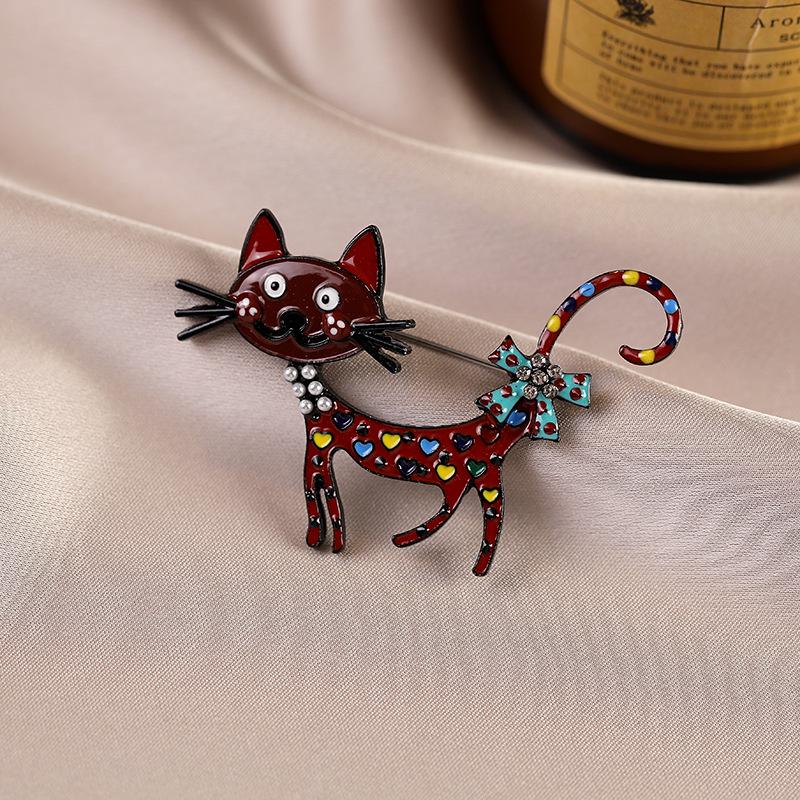 Elegant Pearl Brooch for Women's Suits - High-End Jewelry Pin