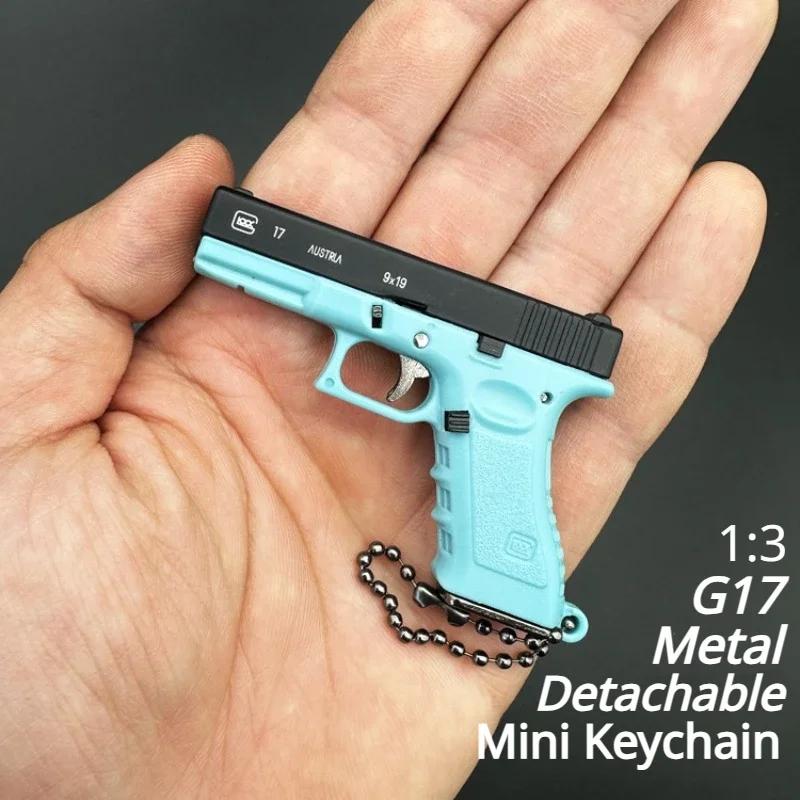 1:3 Mini G17 Metall Spielzeugpistole Modell Legierung Schlüsselanhänger Abnehmbarer Look Real Collection Farbe Beeindruckende Geburtstagsgeschenke für Jungen Erwachsene