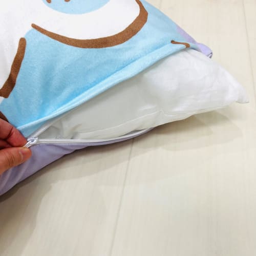 MORIPiLO Chiikawa Flying Squirrel Pillowcase (Smooth and Melting To the Touch) 43x63cm, Suitable for Both Parents and Children, Washable, Cute Plush P