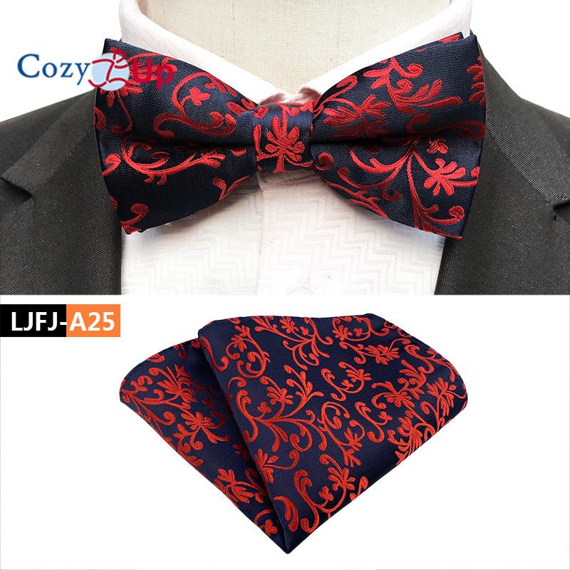 Costum Din Două Piese Papion Paisley Și Batista De Buzunar