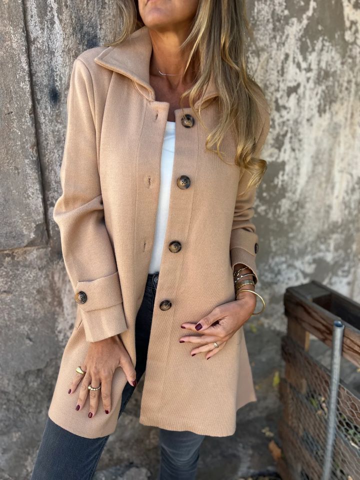 

Женское бежевое длинное пальто с пуговицами, воротником с лацканами, повседневная верхняя одежда для осени и зимы XXXL хаки