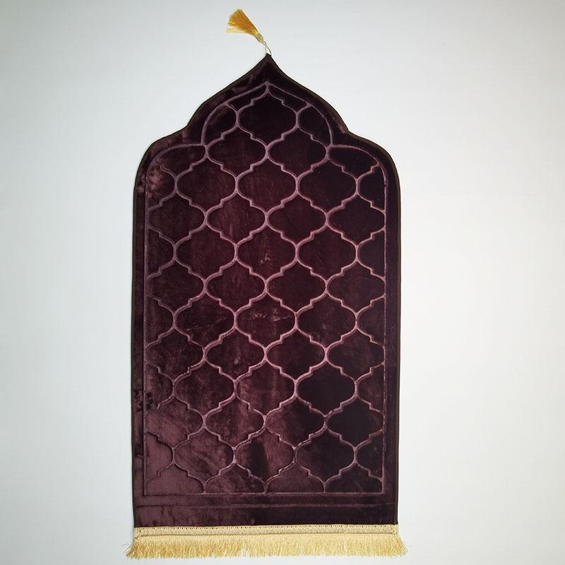 Irregular Embossed Raschel Prayer Mat with Short Pile