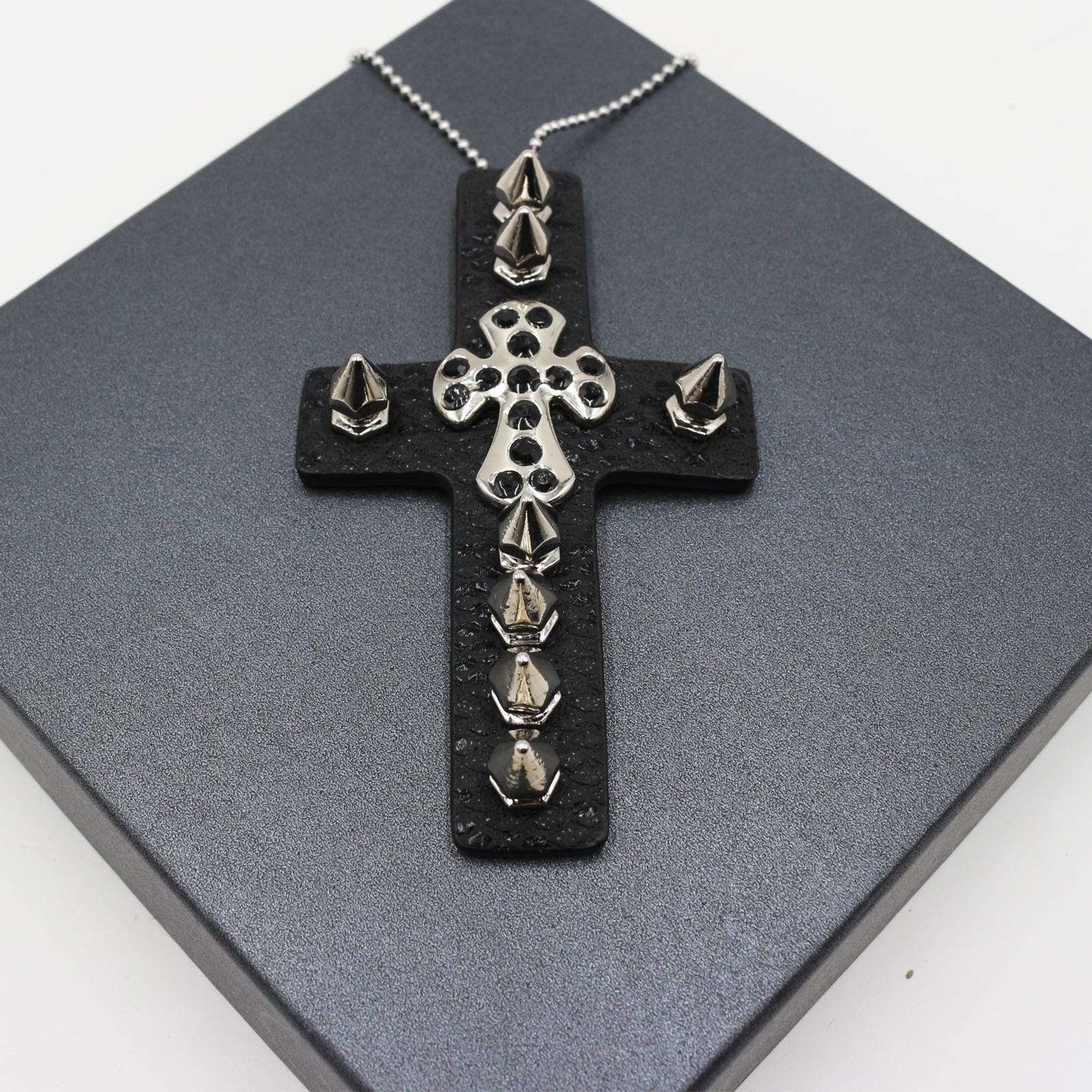 Sweet Spicy Girl Rhinestone Cross Necklace - Gothic Y2K European American Style Clavicle Chain for Women чёрный
