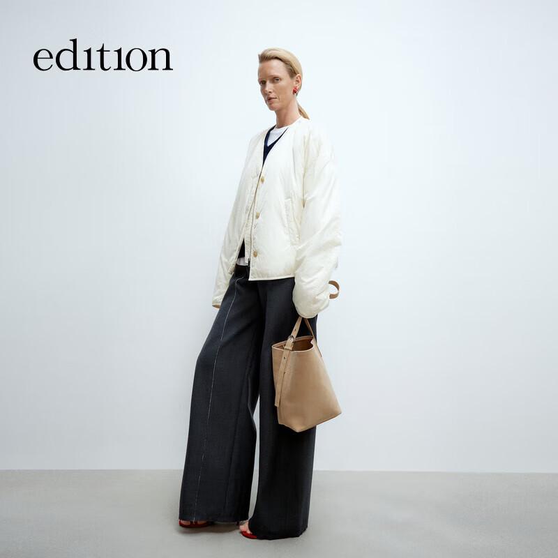 

Edition Women s Short V-Neck Goose Down Cocoon Jacket M