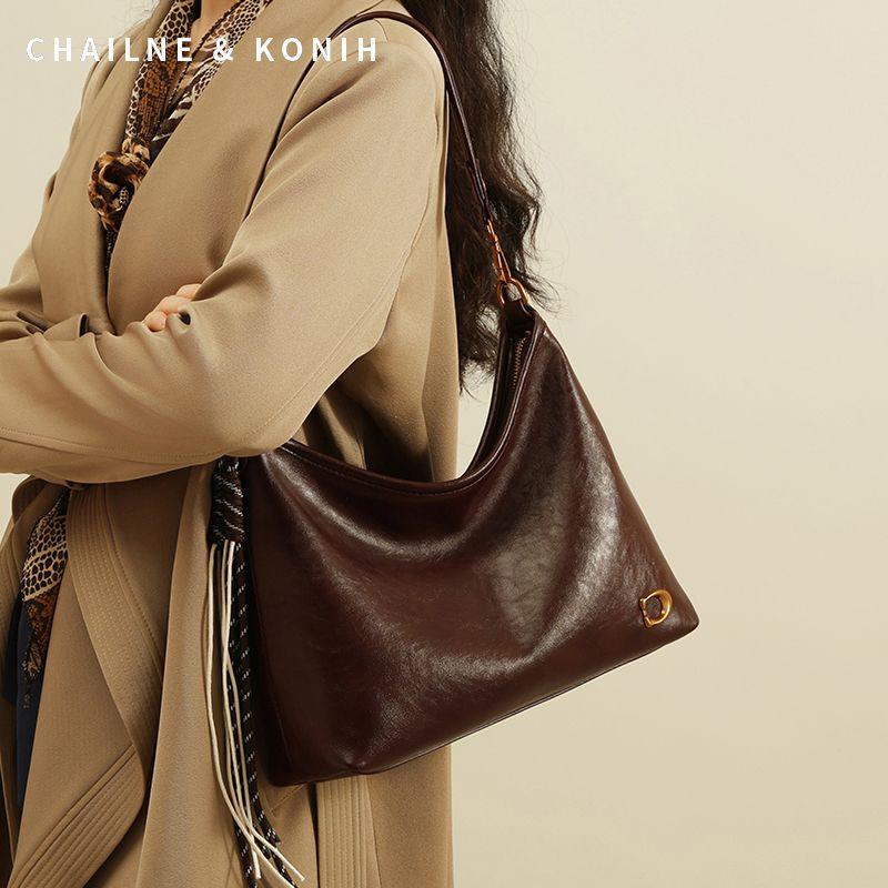 

Tote Bag Commuter Large Capacity Red Bag Women Wedding Bag 2025 New One-Shoulder Underarm Bag Gift for Bride Brown