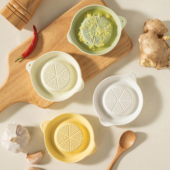 2Pcs Ceramic Grater Plate Set Ceramic Ginger Garlic Grater Plates with Olecranon Diversion Port Multipurpose Grinders for Juice Control