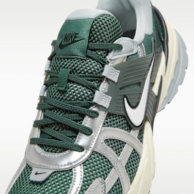 Nike V2K Run Vintage Green