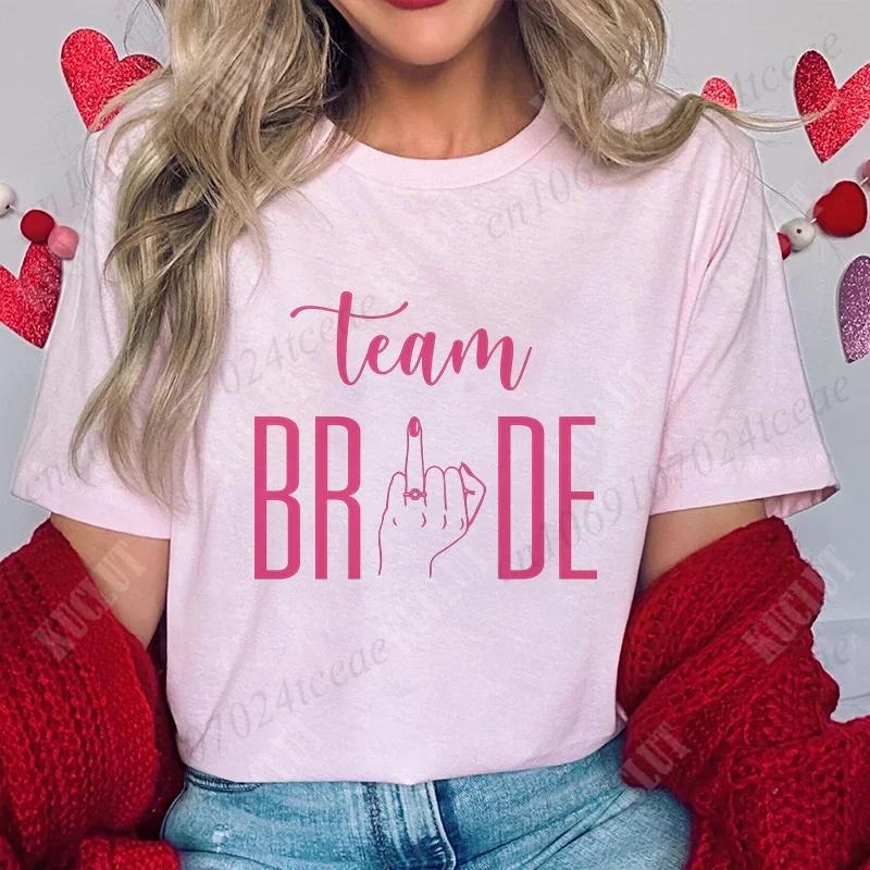 Finger Wedding Ring Graphic Tops for Women Team Bride T-shirt Girls Single Farewell Bachelorette Hen Party Bridal Shower Shirts