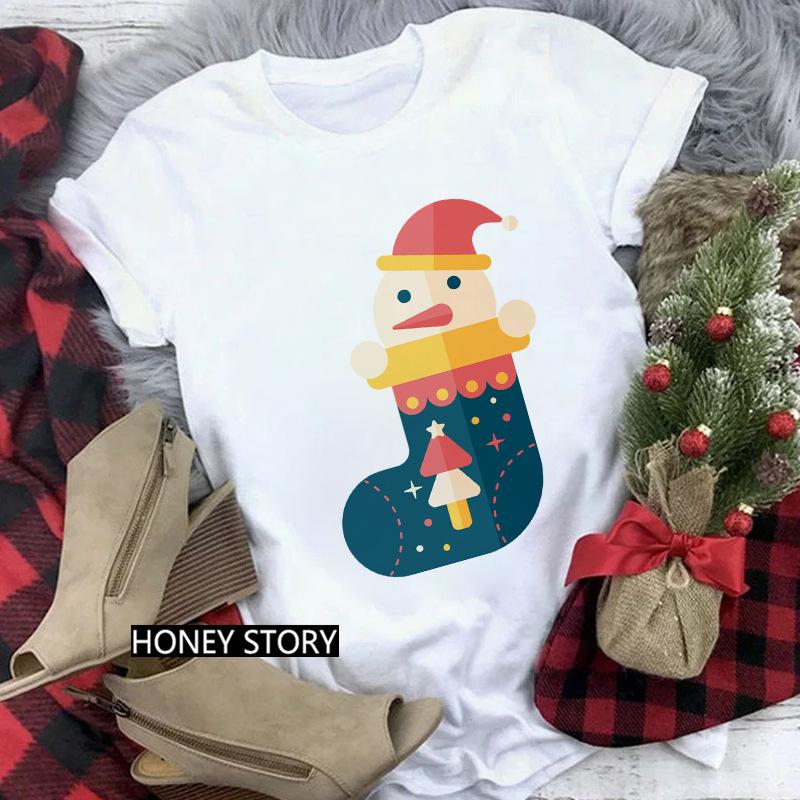 

Fashion Cute Cartoon Santa Delivering Gift Graphics Women T-Shirt 90S Kawaii Summer Blouses Loose White Short Sleeve O-Neck Tops XXXL білий