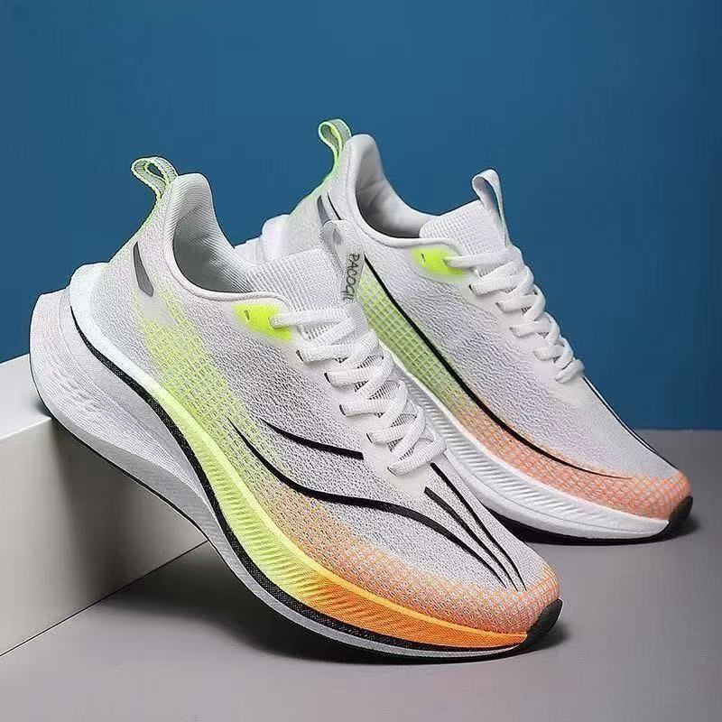 New Men's Shoes Breathable Mesh Breathable Running Shoes Gradual Change Four Seasons New Men's Casual Lightweight Sports Shoes