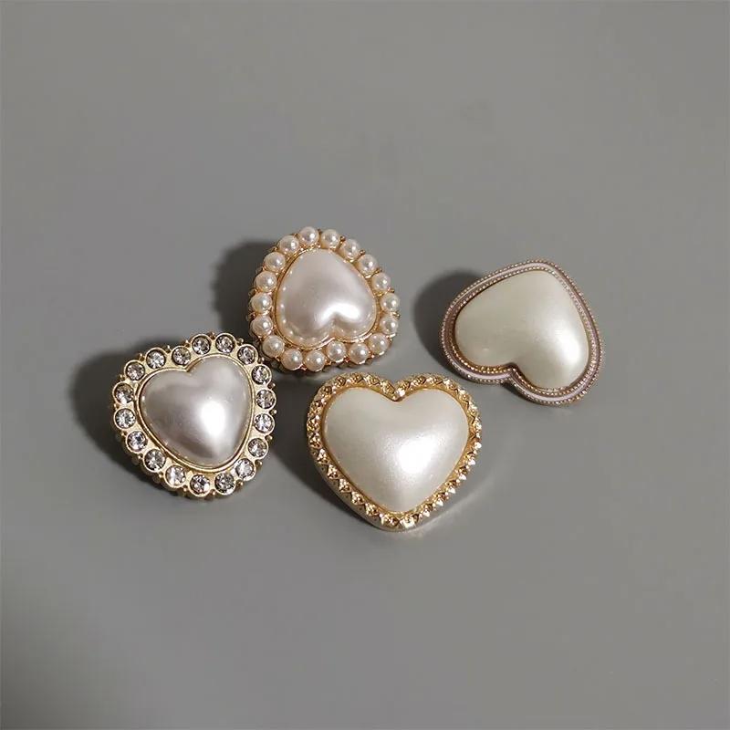 0Pcs/lot 23mm Metal Heart-shaped Button High-end Coarse Linen Woven Jacket Button Sweater Knitted Hand Sewn Button