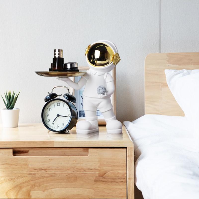 Nordic Astronaut Statue Storage Tray Spaceman Figurines Resin Ornament Home Decoration Living Room Desktop Key Storage Kids Gift