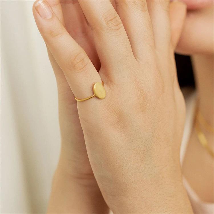 eManco Women's Gold-Plated Stainless Steel Geometric Oval Ring