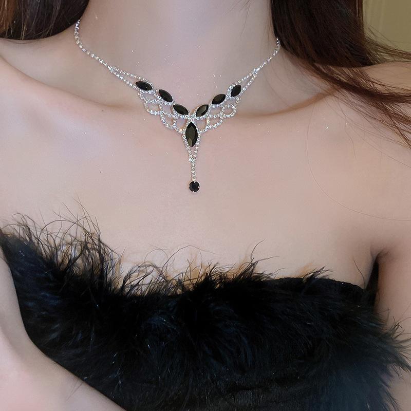3Pcs  Vintage Geometric Hollow  Necklace Earrings For Women Versatile Wedding Bride Jewelry Sets Accessories