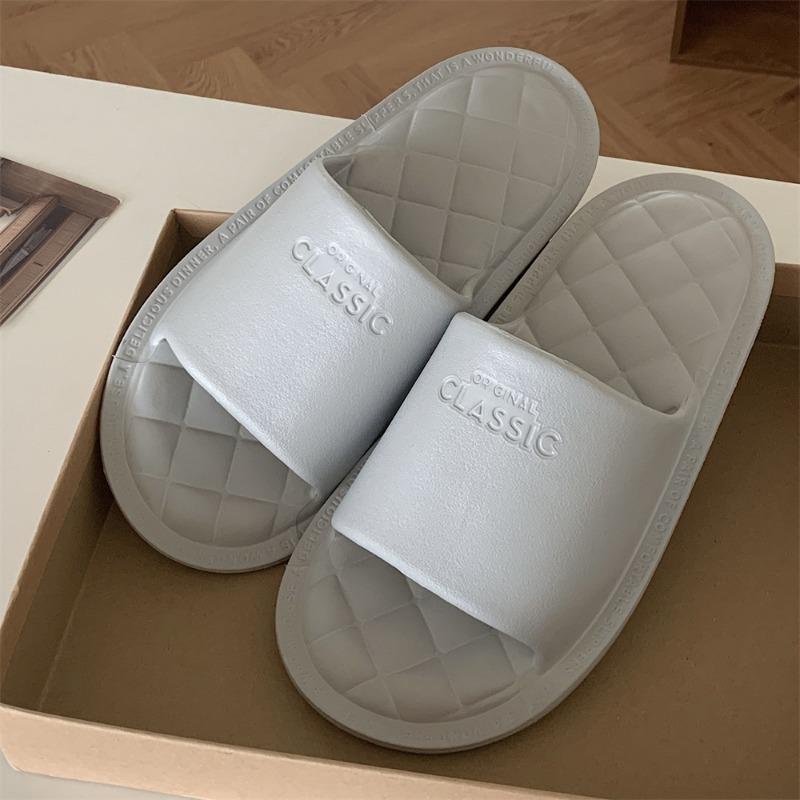 Simple Shoes, Comfortable Home Slippers, Student Soft-soled Sandals with A Feeling of Stepping On Feces