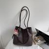 Borsa retrò sotto il braccio da donna autunno nuova semplice borsa shopper studente grande capacità borsa a secchiello a tracolla