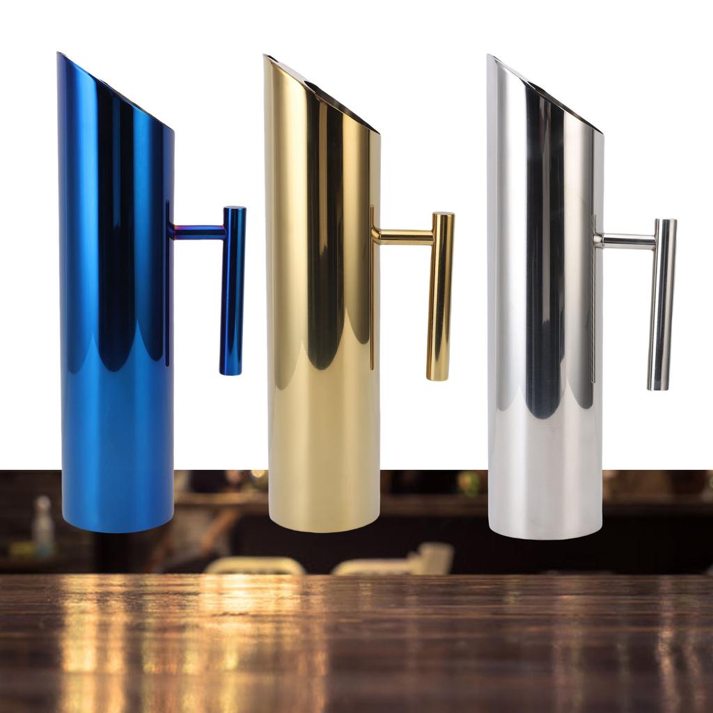 Stainless Steel Water Pitcher with Ice Guard 2L Drink Pitcher Beverage Container with Handle For Iced and Hot Tea Juice Coffee