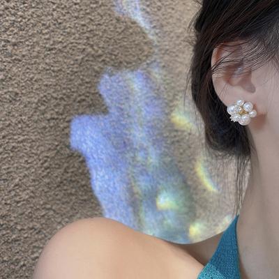 Korean Retro Pearl Flower Earrings Women's High Sense Exaggerated Temperament Earrings Cold Wind Fashion Personalized Ear Jewelry