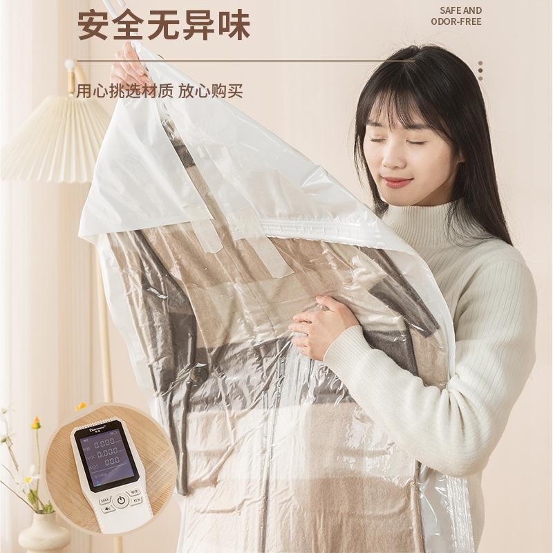 Vakumlu saklama sıkıştırma torbası Ev tipi asılı kaz tüyü mont özel saklama torbası Gardırop kıyafet hava tahliye düzenleme torbası