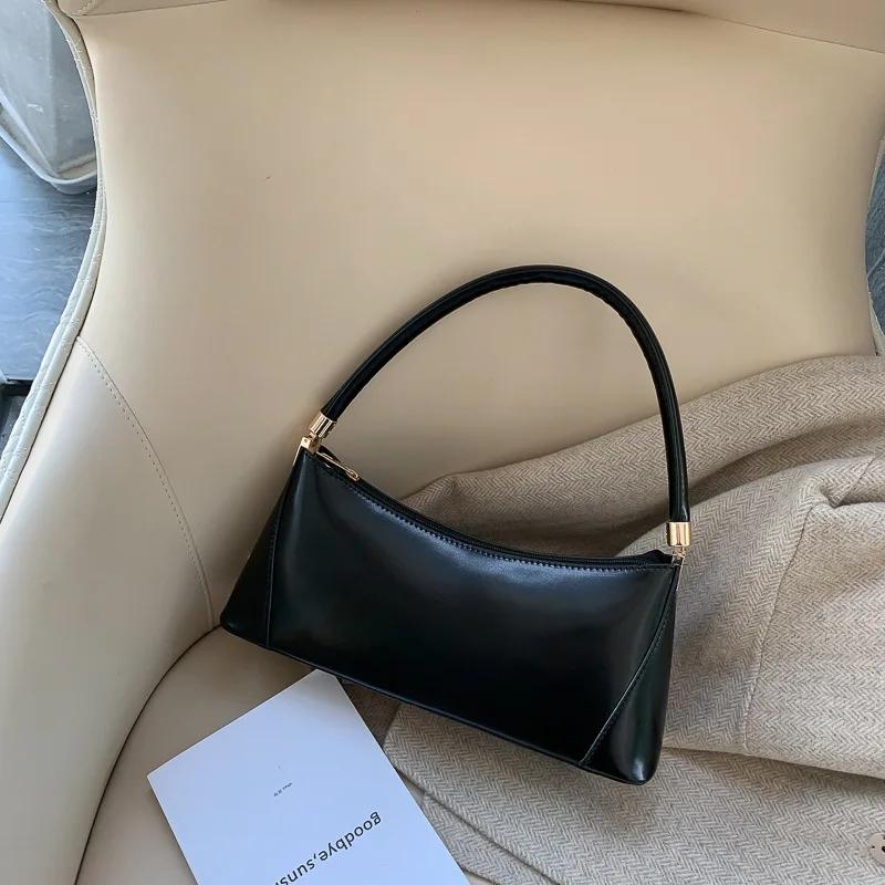 Retro Monochromatic PU Shoulder Bag for Women  Small Square Bag