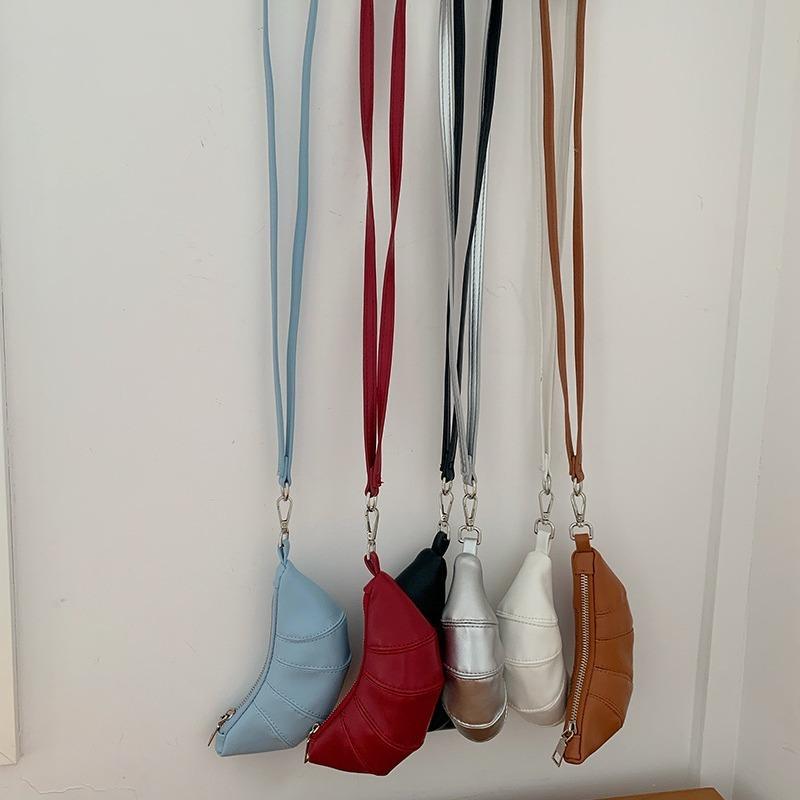 Neck Mini Change Bag Cute Croissant Bag Design Sense Niche Mini Concave Shape Crossbody Lipstick Earphone Bag