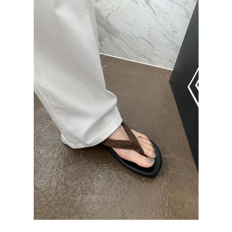 ~ Minimalist toe beach vacation fashionable contrasting color versatile flip-flops women wear summer