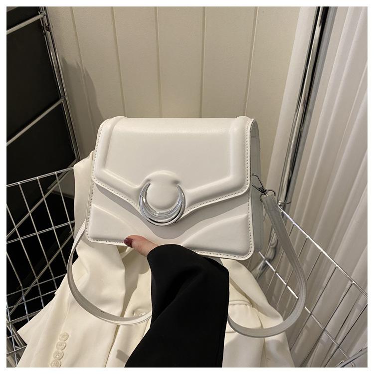 

Нішевий дизайн маленька сумка жіноча 2024 нова модна трендова та універсальна висококласна текстура одинарна через плече кросбоді іноземний стиль маленька квадратна сумка білий