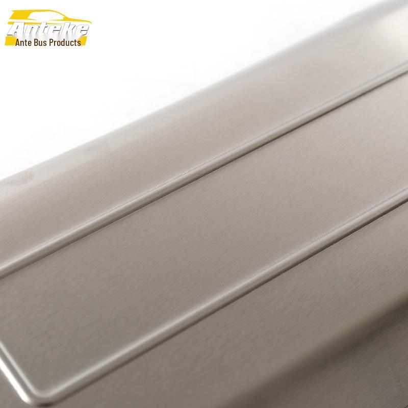 Jinbei Diaz Stainless Steel Tailgate Protection Pedal