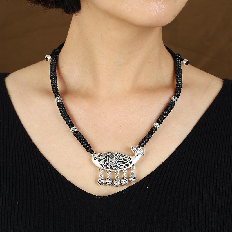 Retro imitation Thai silver short necklace femininity versatile collarbone chain flower fish handwoven jewelry