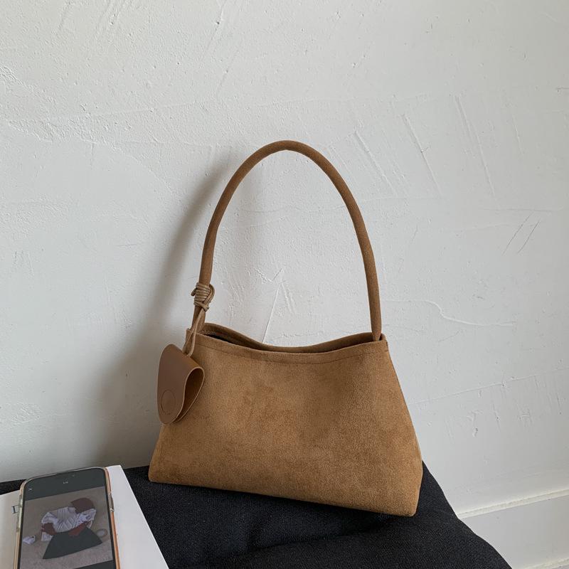 2025 Женская осенне-зимняя высококачественная замшевая французская сумка-багет кроссбоди коричневый