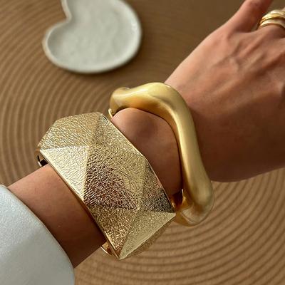 INS Cyberwind Geometric Section Bracelet, Fashion Bracelet Matte Alloy Open Bracelet Women