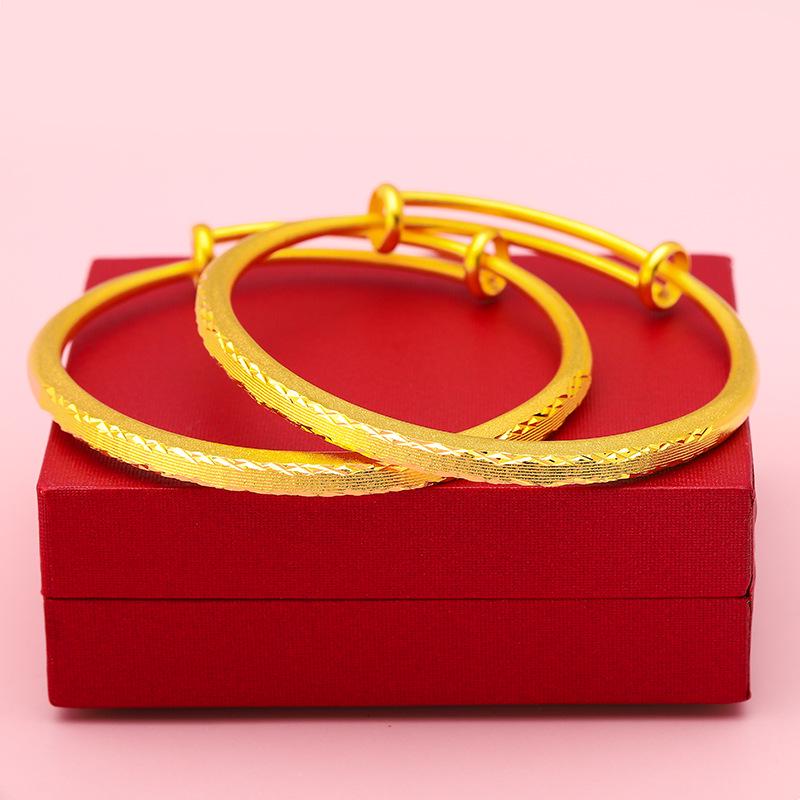 Vietnamese Carved Flower Gold Push-Pull Bangle, Frosted Rhombus Design for Women