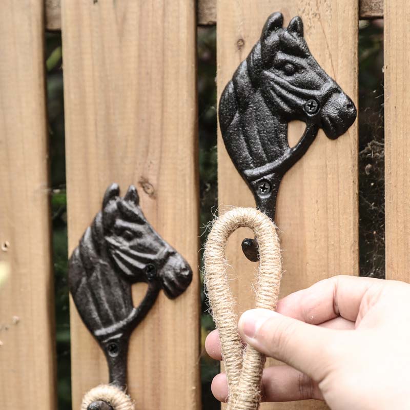 WTEMPO Cast Iron Retro Horse Shaped Hooks Wall-mounted Decorative Hooks Household Coat and Hat Hooks Outdoor Indoor Use Yard Garden Farm Villa Hooks
