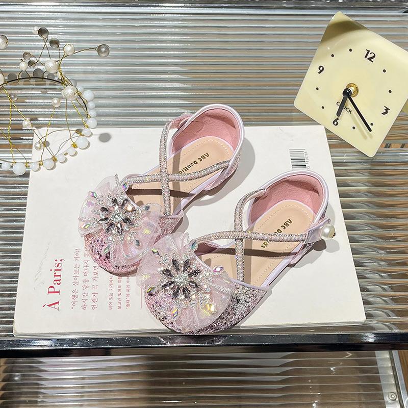 

Children s crystal sandals 2026 spring children s rhinestone princess shoes children s soft-soled bag head sandals 35 рожевий