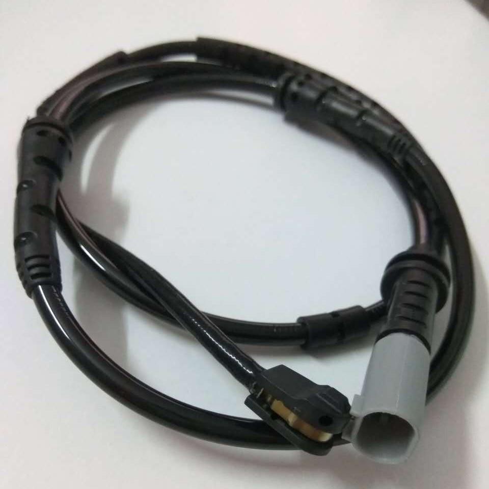 BMW 3 Series E90/E92 Brake Pad Warning Sensor 34352283405