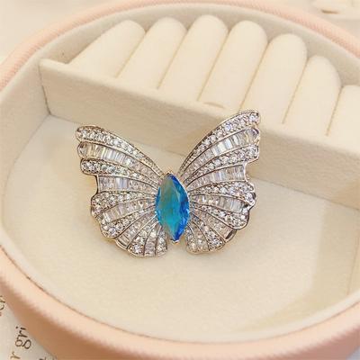 Silver-Winged Butterfly Brooch, High-End Temperament, Light Luxury Design, Corsage Pin, Sapphire Blue Simple Mori High-End Accessories