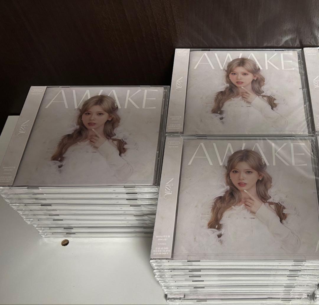 

[USED] NiziU Riku AWAKE WithU CD 30 pieces